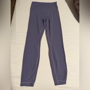 Women’s Lululemon Align No Line Twist Tight 25” Size 6